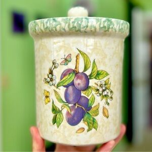 VTG Elegant Grape Vine Butterfly Collectible Cottage Tuscan Kitchen Storage